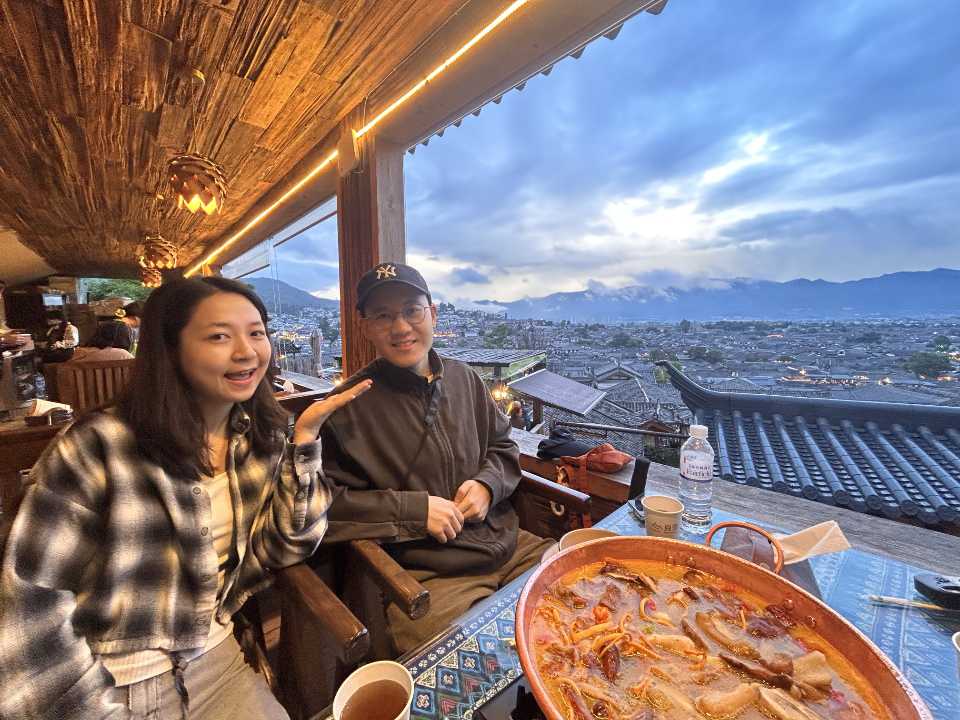 露台火锅晚餐